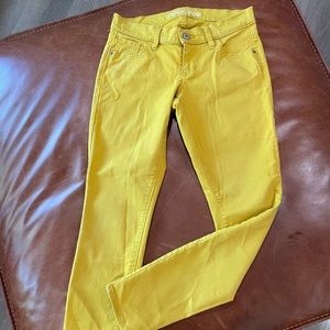 OLD NAVY “Rock star” women’s size 6 Mustard skinny jeans